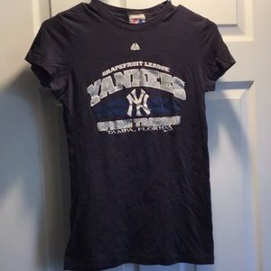 Awesome Majestic Dark Blue Yankees Spring Training Tshirt - Size Small